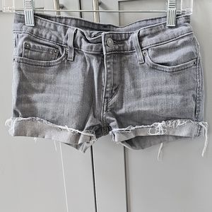 531 Low Skinny Levi Shorts